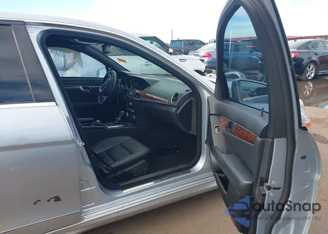 2014 Mercedes-Benz C 250 Sport from USA, damaged, VIN WDDGF4HB6EG247070